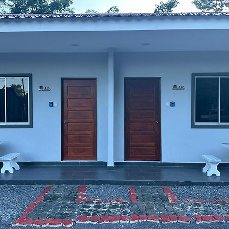 Guest House Gua Kelam Kaki Bukit Eksteriør bilde